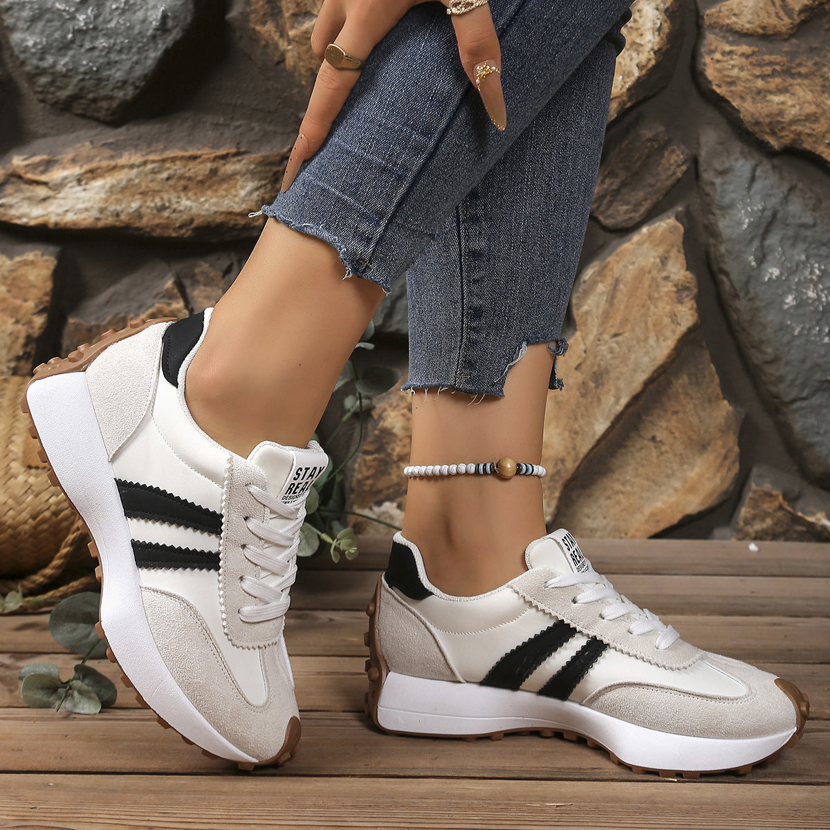 Danyzheiah colour-block sneakers in white