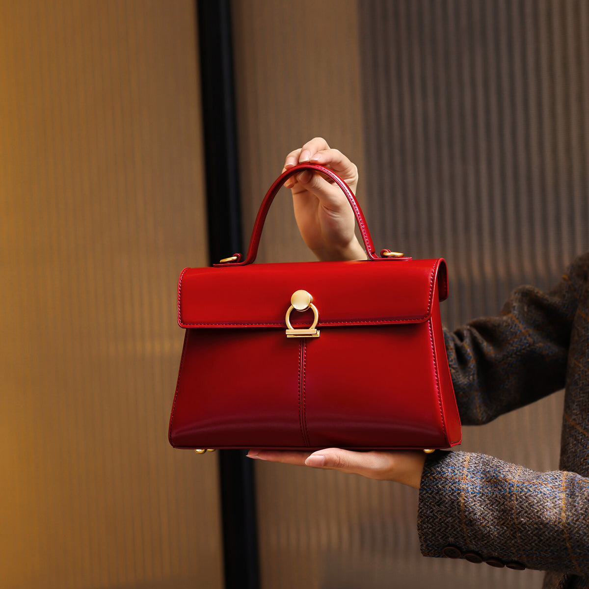 Vivienne | Women's Burgundy Shoulder Tote Bag