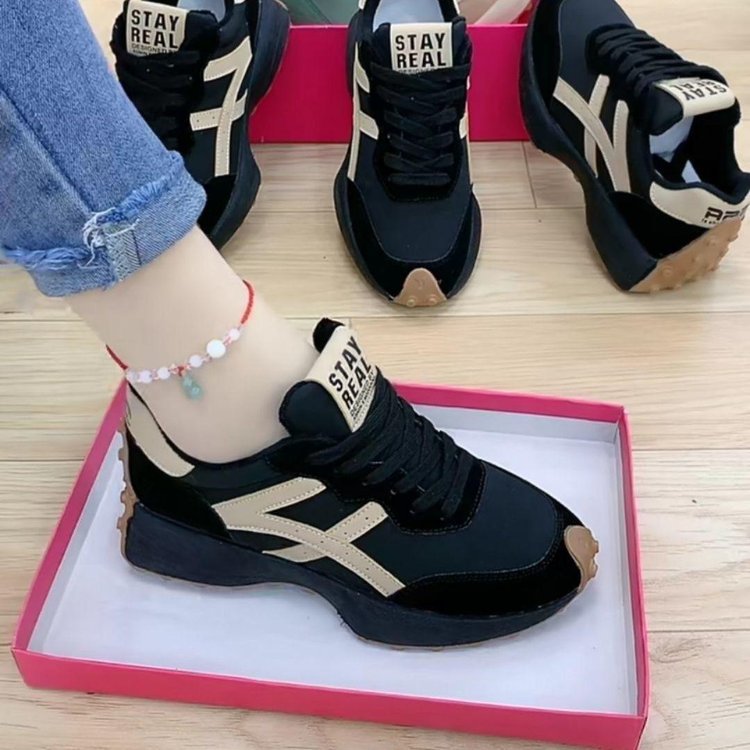 Amy thick-sole sneakers in black