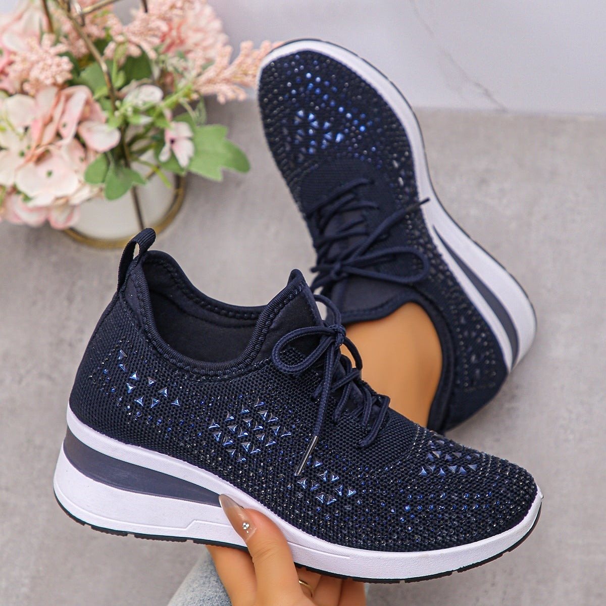 Grace lace-up sneakers in dark blue
