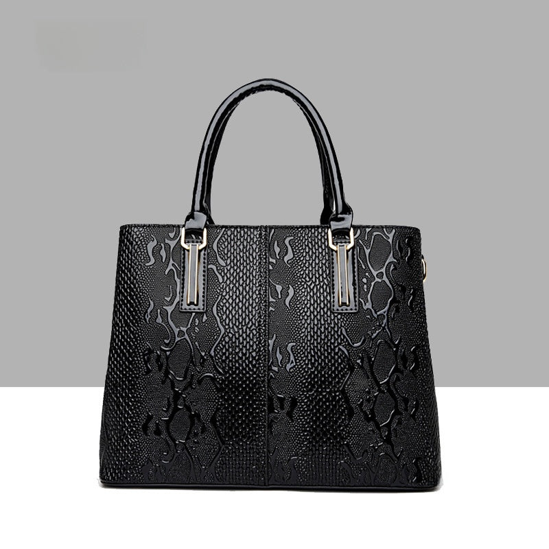 Colette | Women's Snake-Print Shoulder Bag