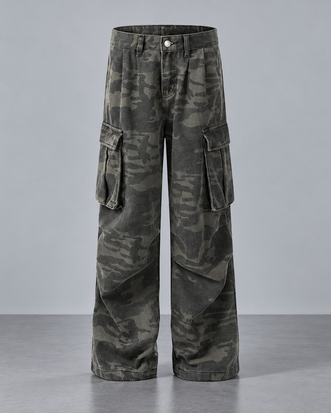 Rowan washed camouflage cargo pants, front