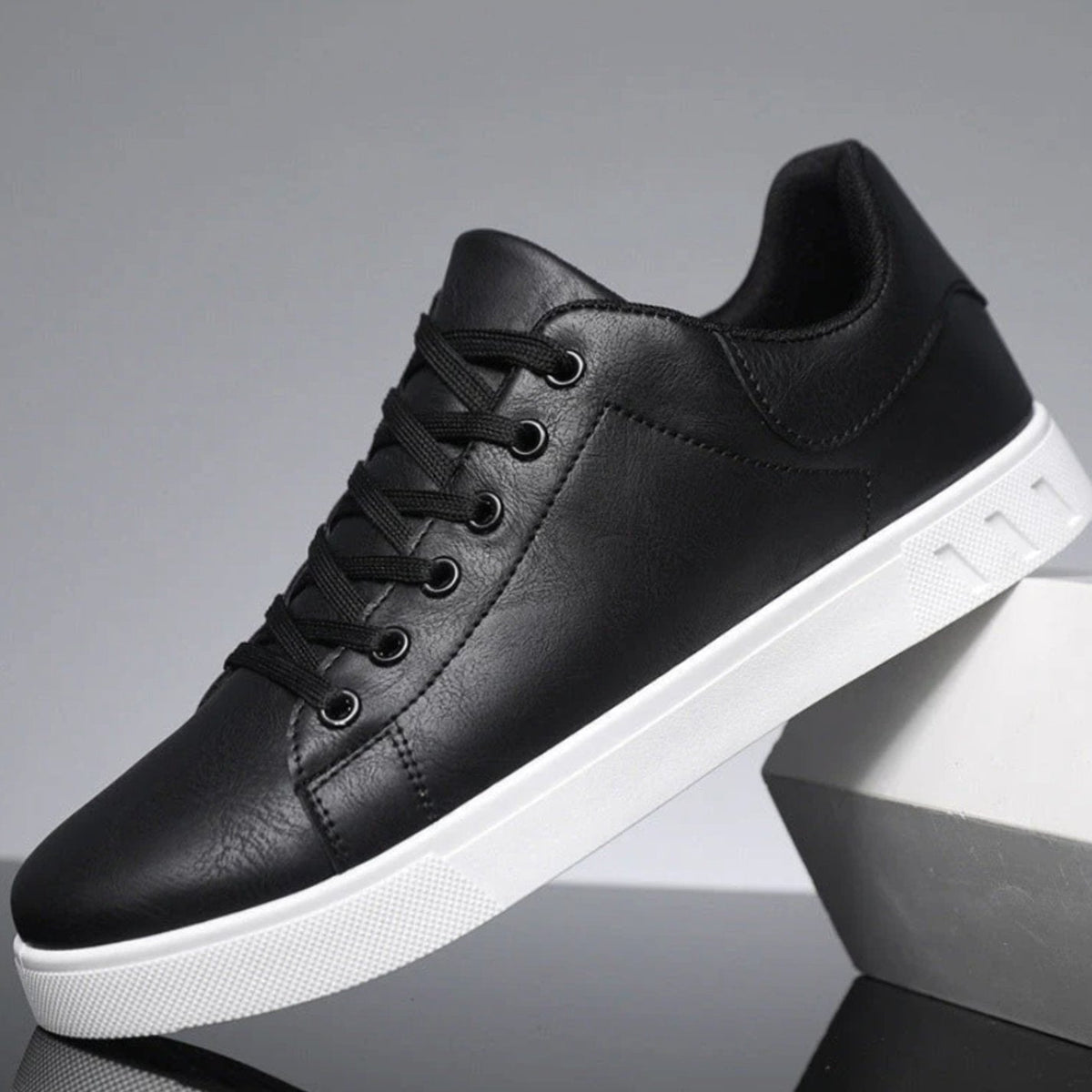 Marek | Men's Faux Leather Low-Top Lace-Up Classic Sneakers
