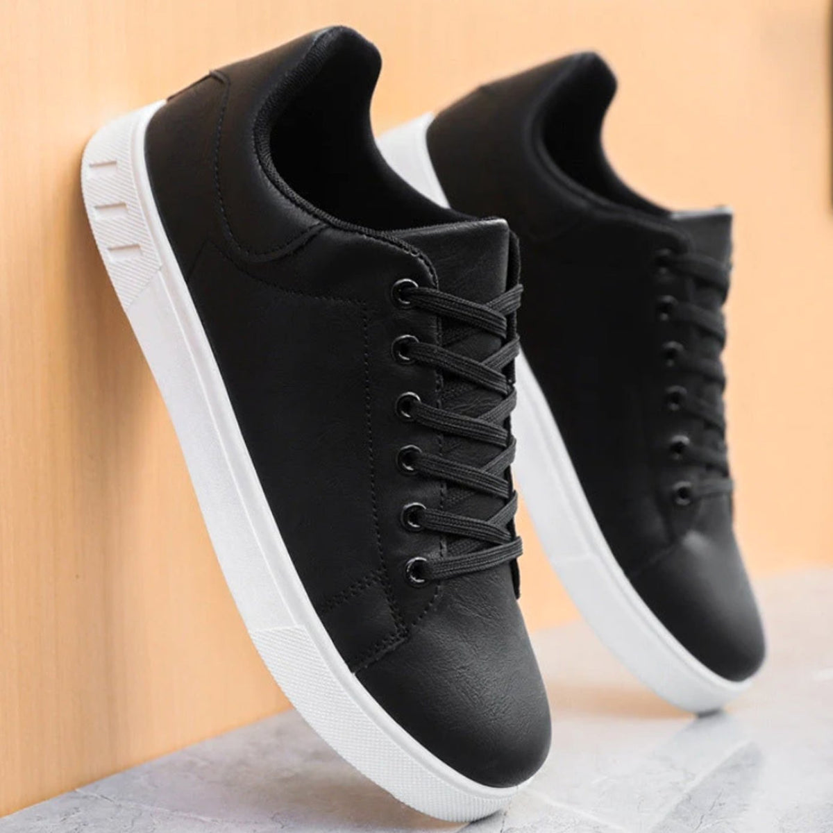 Marek | Men's Faux Leather Low-Top Lace-Up Classic Sneakers
