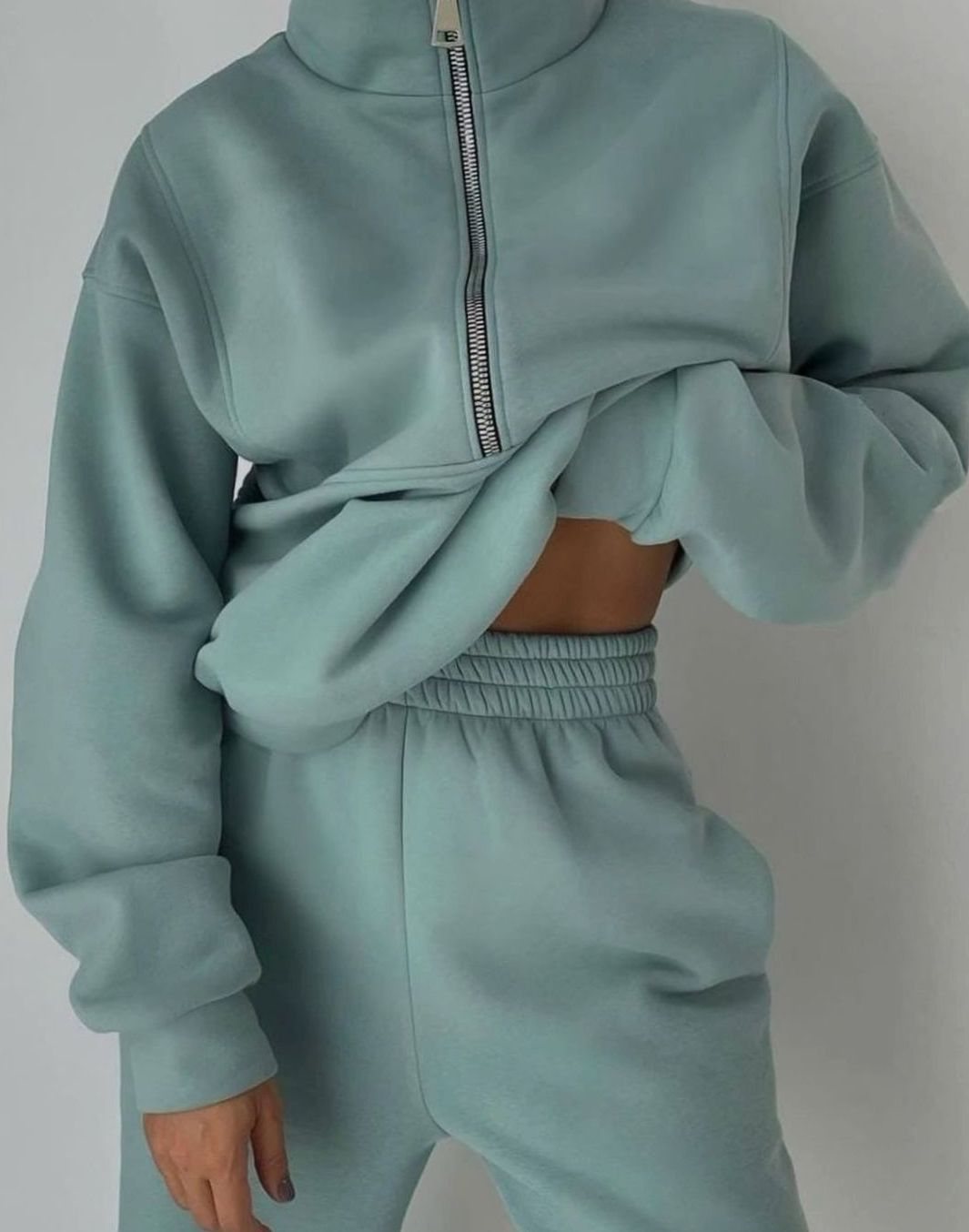 Hermine | Women's Oversized Half-Zip Cropped Pullover and Jogger Set