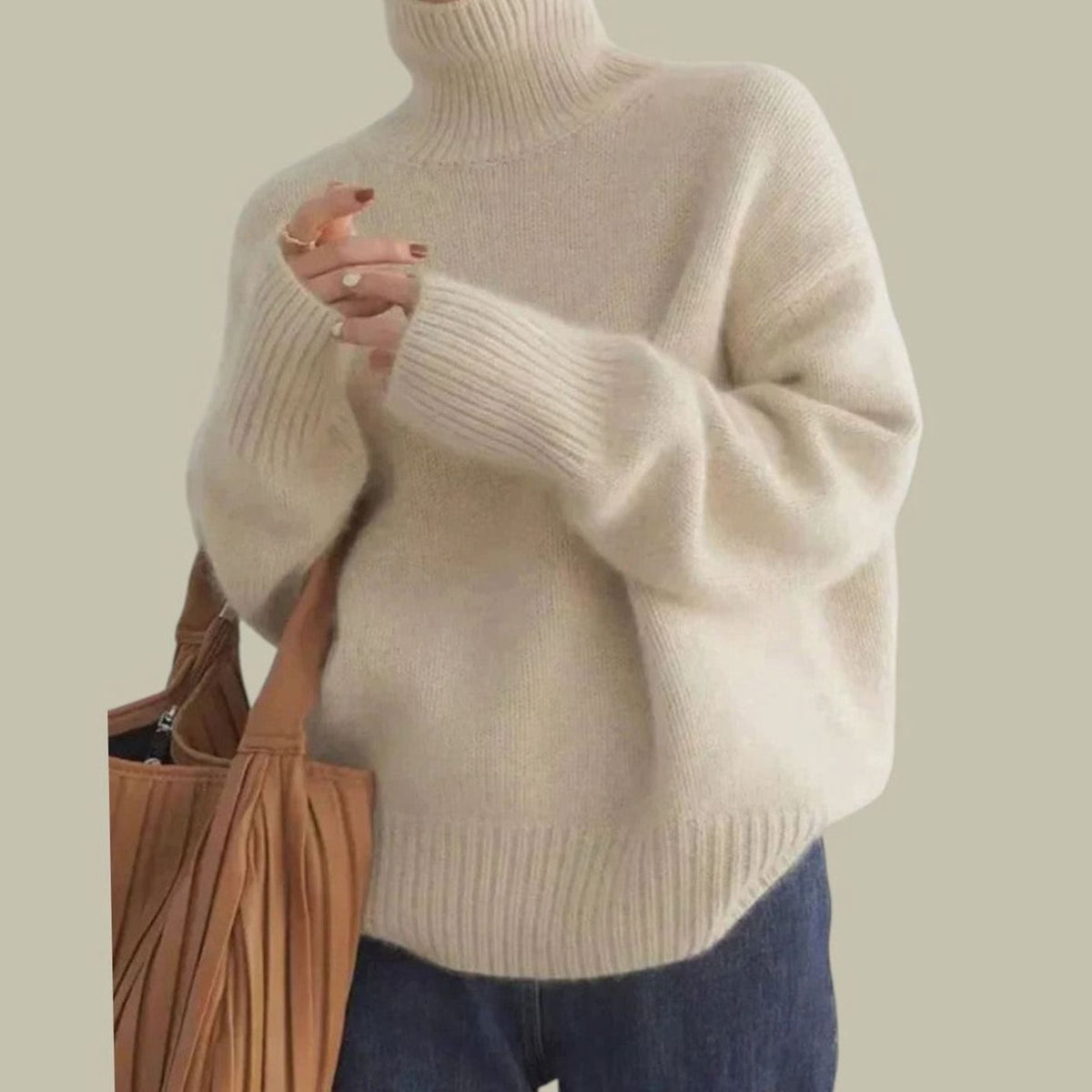 Romy | Women's Relaxed-Fit Merino Wool Turtleneck Sweater